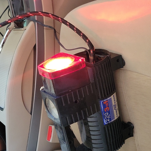 Vintage Automotive Air Pump - Picture 1 of 11